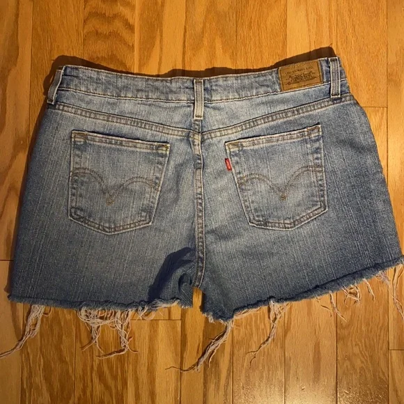 Levi’s 515 Light Wash Cutoff High Waisted Shorts size 14 - Picture 3 of 12
